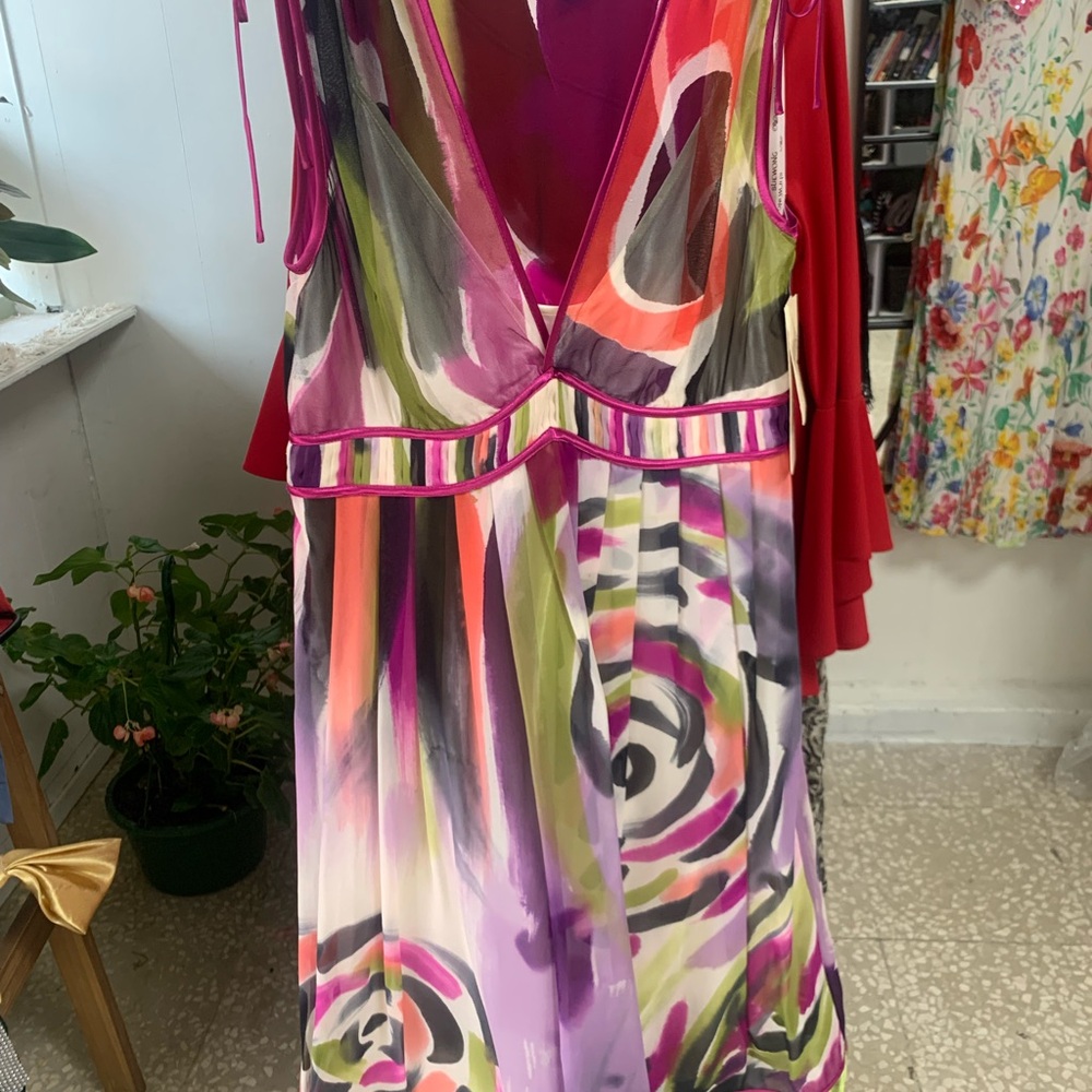 Sue Wong Vibrant Multicolor V-Neck Midi Dress